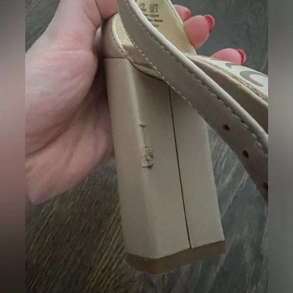 Sam Edelman Nude Heels - Picture 5 of 6